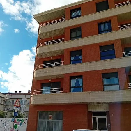 Cal Robert Apartment Tremp Exterior photo